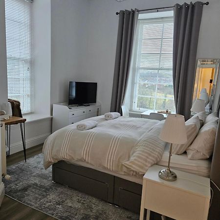 Langhouse Castle Bed And Breakfast Inverkip Esterno foto