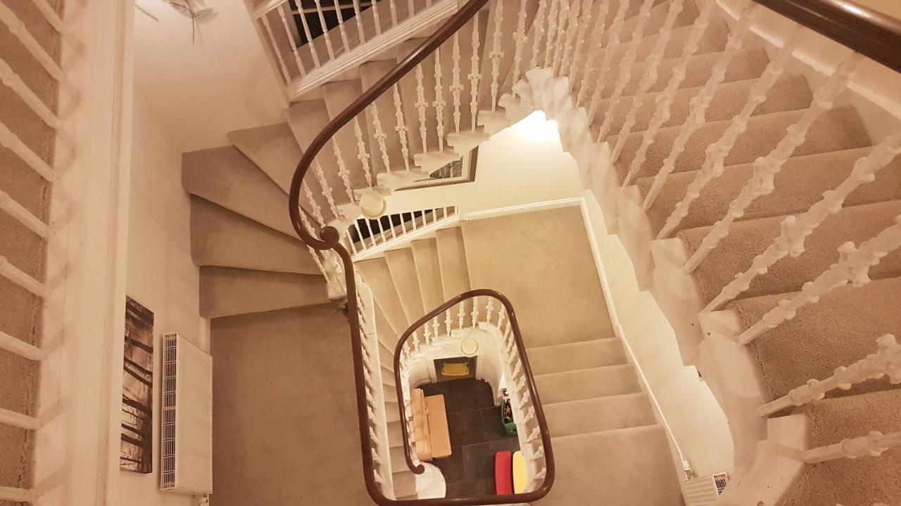 Langhouse Castle Bed And Breakfast Inverkip Esterno foto